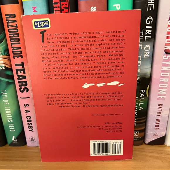 4/$25 Brecht on Theatre: The Development of an Aesthetic - Picture 2 of 3